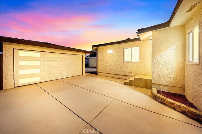 344 Pamela Rd in Monrovia, CA - Building Photo - Building Photo