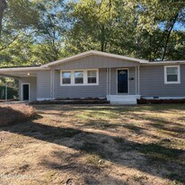 4207 Azalea Dr in Jackson, MS - Building Photo