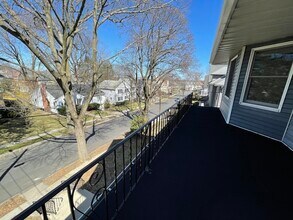 29 Lawndale St in Belmont, MA - Building Photo - Building Photo