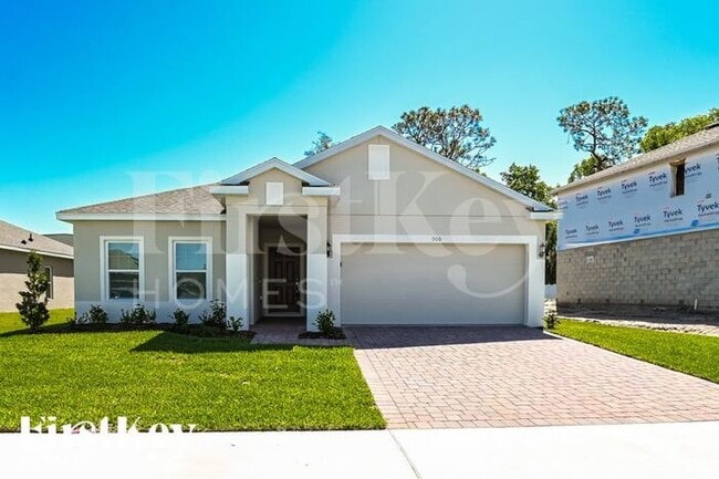 property at 900 Avenal Ln