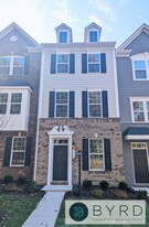 1113 Ewing Pk Lp in Midlothian, VA - Building Photo