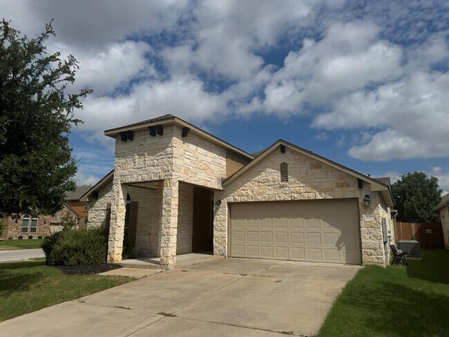 2325 Muzzie Ln in Leander, TX - Building Photo - Building Photo