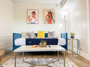 1116 Morgan Ave in Corpus Christi, TX - Foto de edificio - Building Photo