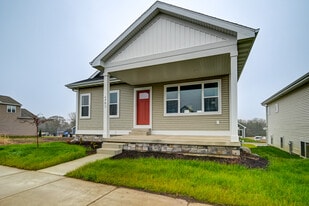 4795 Lacy Rd in Fitchburg, WI - Building Photo