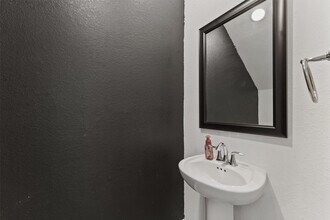 4925 Chester Lk Ln in Porter, TX - Building Photo - Building Photo