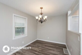 803 Candleglow Ct in Louisville, KY - Building Photo - Building Photo