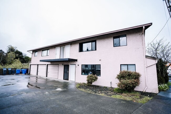 property at 1440 Myrtle Avenue