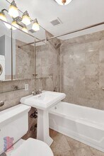 233 E 29th St in New York, NY - Building Photo - Building Photo