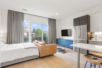 2550 Lawrence St-Unit -RB305 in Denver, CO - Building Photo - Building Photo