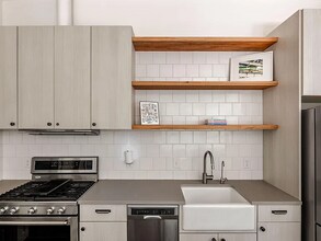 2211 Canterbury St in Austin, TX - Building Photo - Building Photo