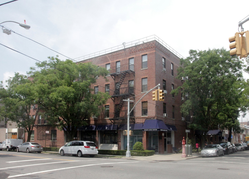 Ahi Ezer Apartments in Brooklyn, NY - Foto de edificio