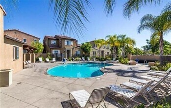 37443 Paseo Tulipa in Murrieta, CA - Building Photo - Building Photo