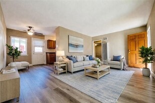 2536 Orange Ave in Costa Mesa, CA - Building Photo
