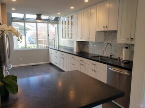 6 Narragansett Cove in San Rafael, CA - Building Photo - Building Photo