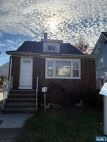 23 Barrington Ave in Clifton, NJ - Building Photo