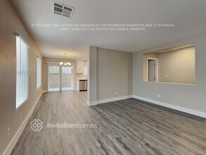 8648 Shady Pines Dr in Las Vegas, NV - Building Photo - Building Photo