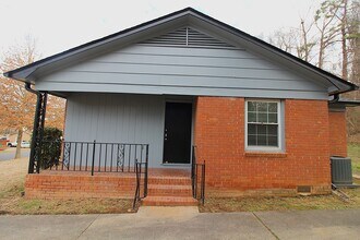 439 Short Hills Dr in Charlotte, NC - Building Photo - Building Photo