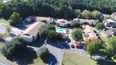 Oak Manor Apartments in Marshall, TX - Building Photo - Other