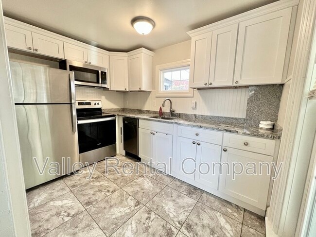 2-4 Highland Ave in Northampton, MA - Building Photo - Building Photo