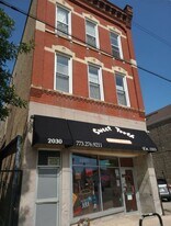 2030 W Chicago Ave, Unit 2 in Chicago, IL - Building Photo