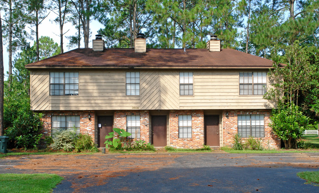 3684 Donovan Dr in Tallahassee, FL - Building Photo - Building Photo