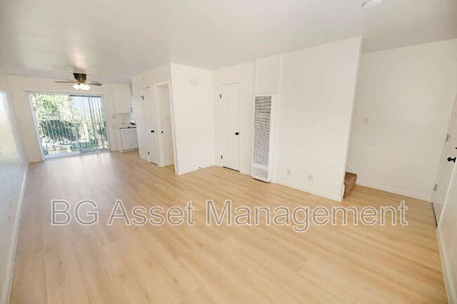 547 Rodeo Ave in Rodeo, CA - Building Photo - Building Photo