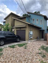 1303 Casey St in Austin, TX - Building Photo