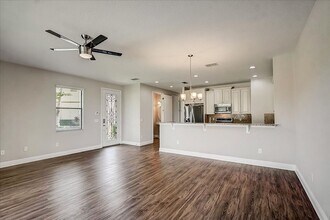 8028 Prestbury Dr in Orlando, FL - Building Photo - Building Photo