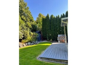 15517 Rosemary Heights Crescent in Surrey, BC - Building Photo - Building Photo