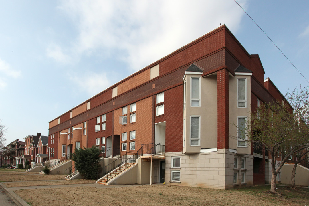 Old Louisville - 1500 S 2nd St in Louisville, KY - Building Photo