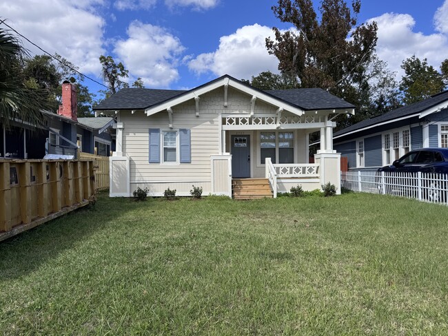 property at 2703 College St