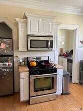 826 Orange St in New Haven, CT - Building Photo - Building Photo