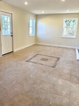 31 Perry Ln, Unit New 2 Bedroom Apartment in Wheatley Heights, NY - Building Photo