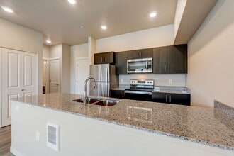 Lakemont Ridge in Portland, OR - Building Photo - Building Photo