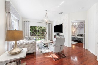 20 S Lakeshore Dr in Hypoluxo, FL - Building Photo - Building Photo