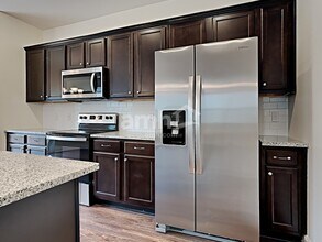 1820 Produce Ln in Johns Island, SC - Building Photo - Building Photo