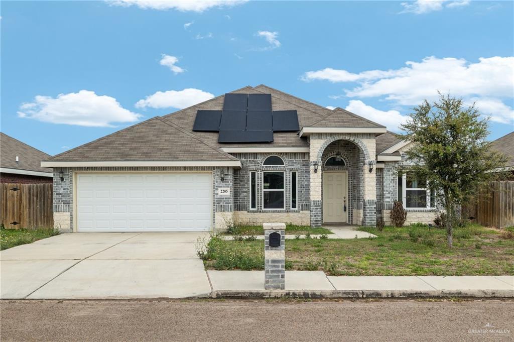 2205 Primrose Dr in Weslaco, TX - Building Photo