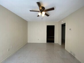 4060 Stowe St in Memphis, TN - Building Photo - Building Photo