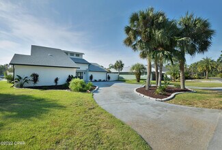 413 Wahoo Rd in Panama City Beach, FL - Building Photo - Building Photo