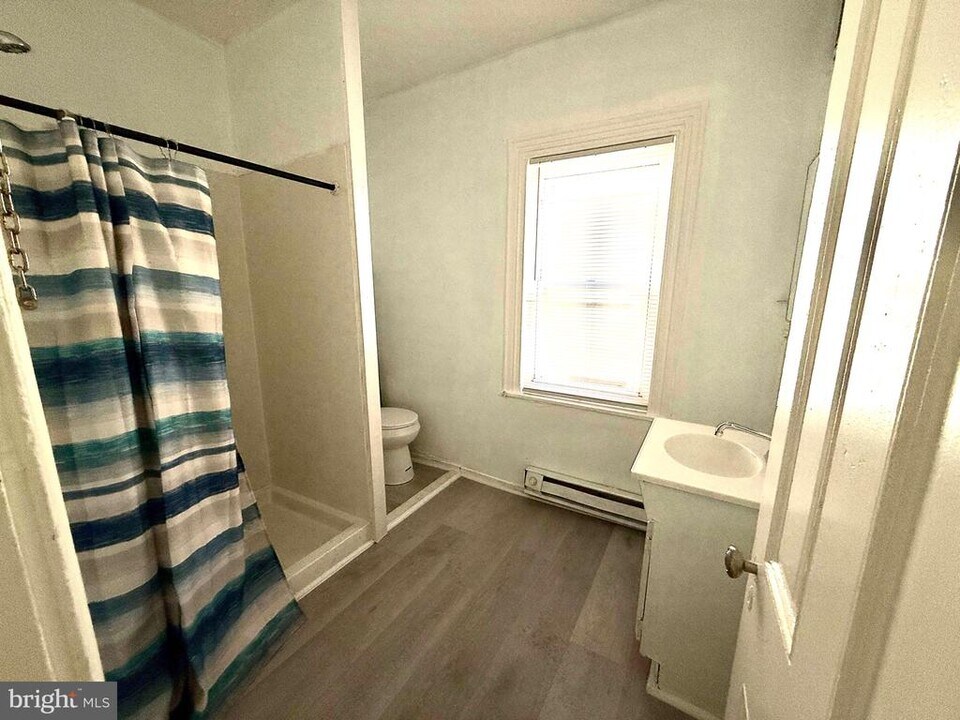 2013 W Stella St in Philadelphia, PA - Building Photo