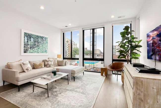 1405 W St NW in Washington, DC - Building Photo - Building Photo