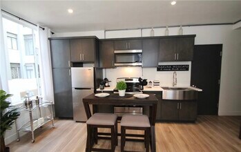 140 Linden Ave, Unit 343 in Long Beach, CA - Foto de edificio - Building Photo