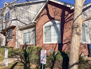 9647 W Chatfield Ave in Littleton, CO - Building Photo - Building Photo