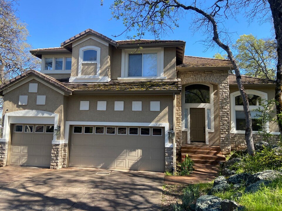 3149 Ridgeview Dr in El Dorado Hills, CA - Building Photo