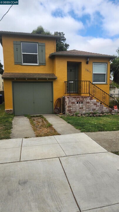 2910 Clinton Ave in Richmond, CA - Building Photo