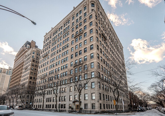 property at 3520 N Lake Shore Dr