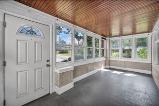 13016 Beachwood Ave in Cleveland, OH - Building Photo - Building Photo