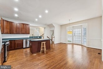 12423 Falconbridge Dr in North Potomac, MD - Building Photo - Building Photo