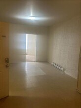 917 Hamilton St-Unit -2A in Allentown, PA - Foto de edificio - Building Photo