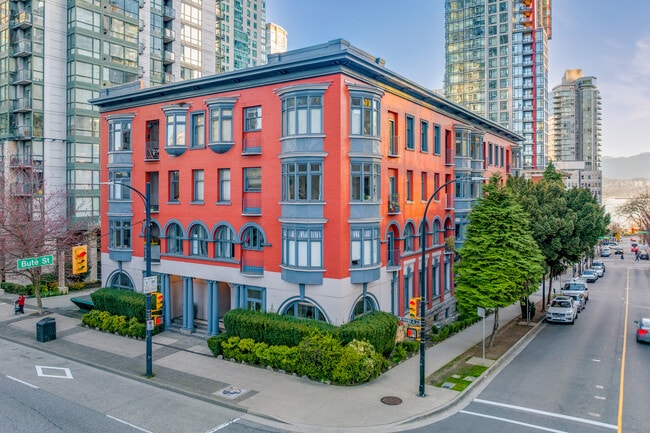 Banff Apartments